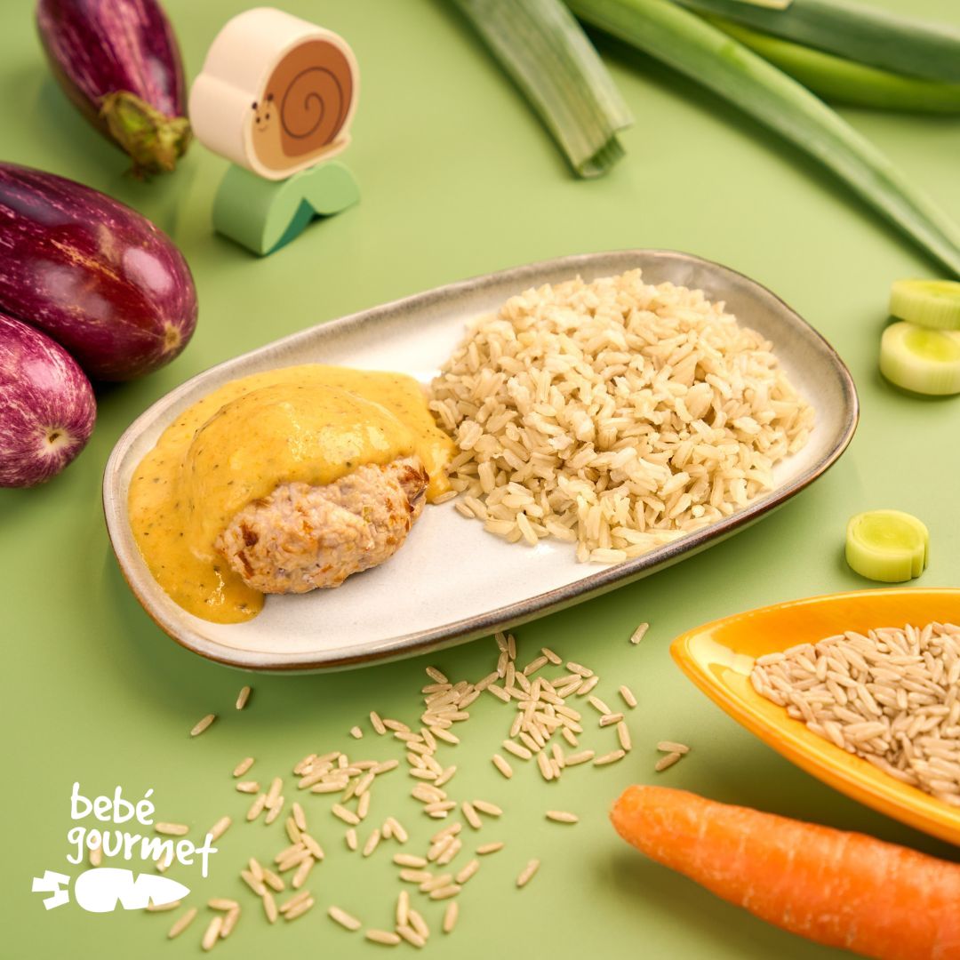 Hambúrguer de Peru e Legumes com Arroz Integral (12+)
